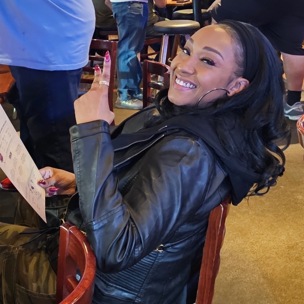 Meet your Posher, Daisha